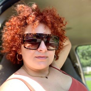 Meet your Posher, Heidi